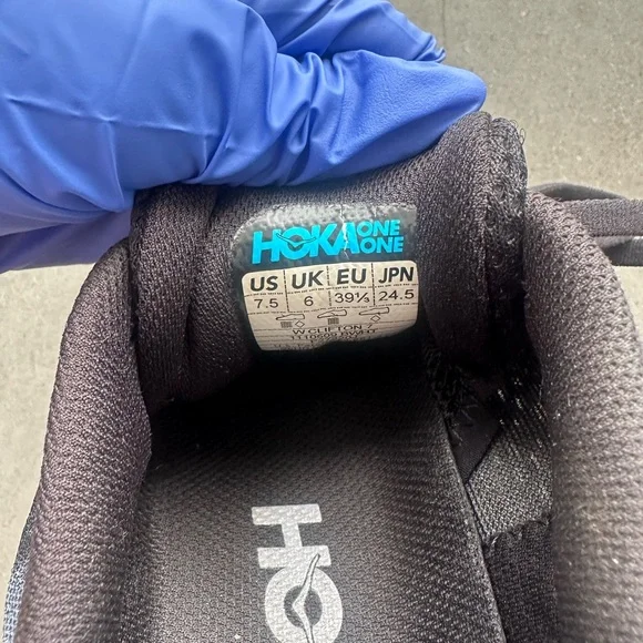 Hoka Clifton’s - Picture 5 of 5